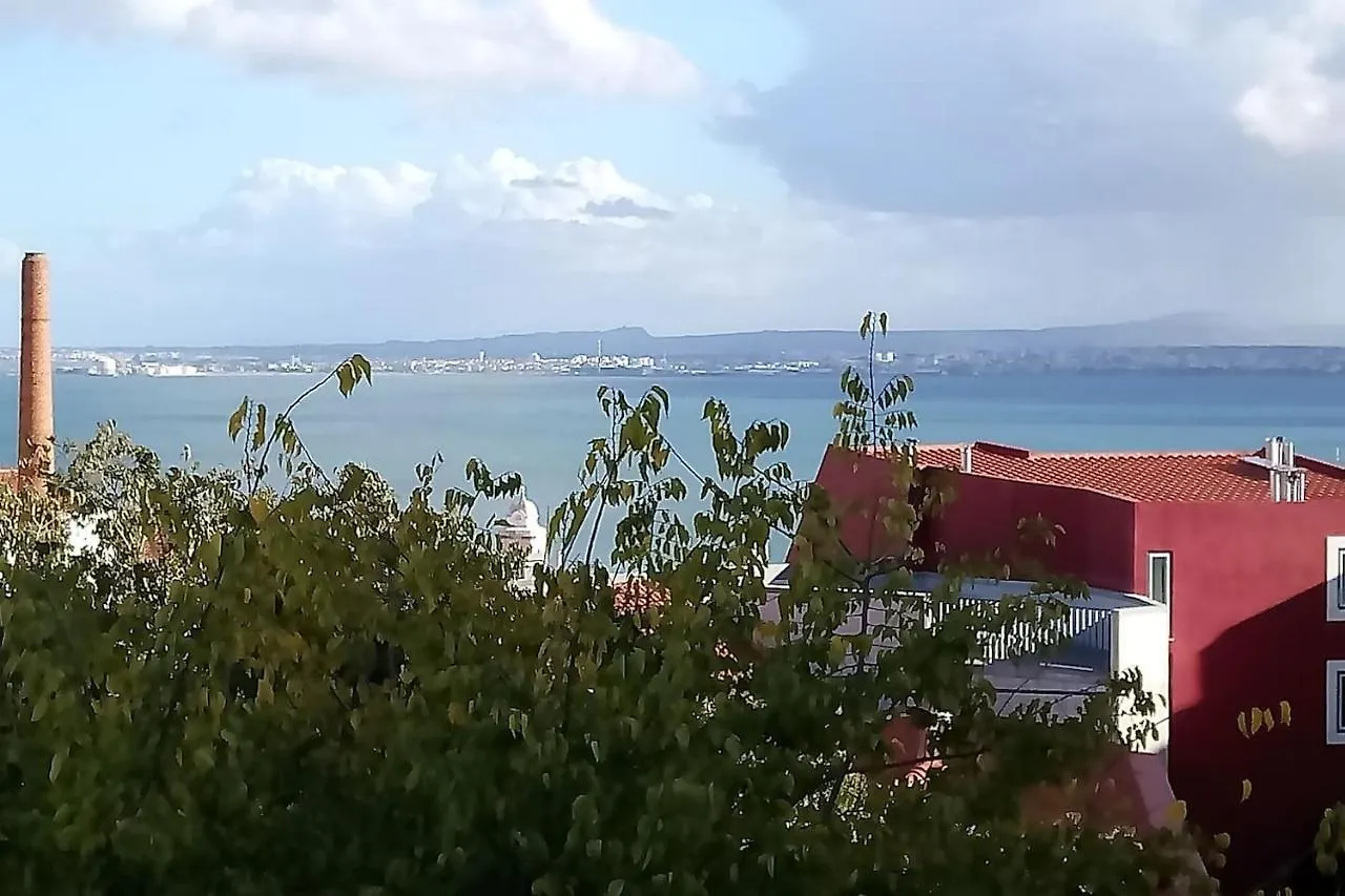 Alfama Chateau - Vue Exceptionelle - Charme - Calme Lisboa 0*,  Portugalsko